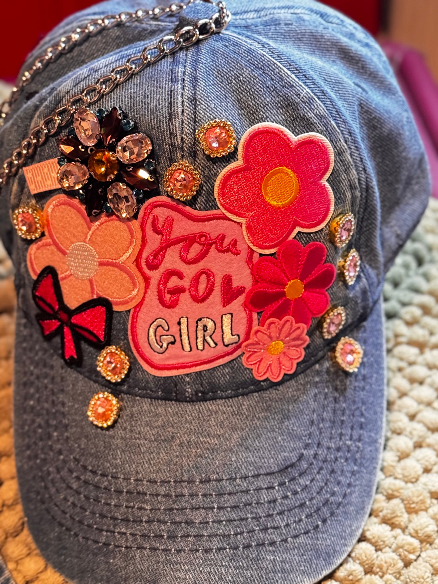 Pink Intentions Junk Jewelry Hat/Tie Set