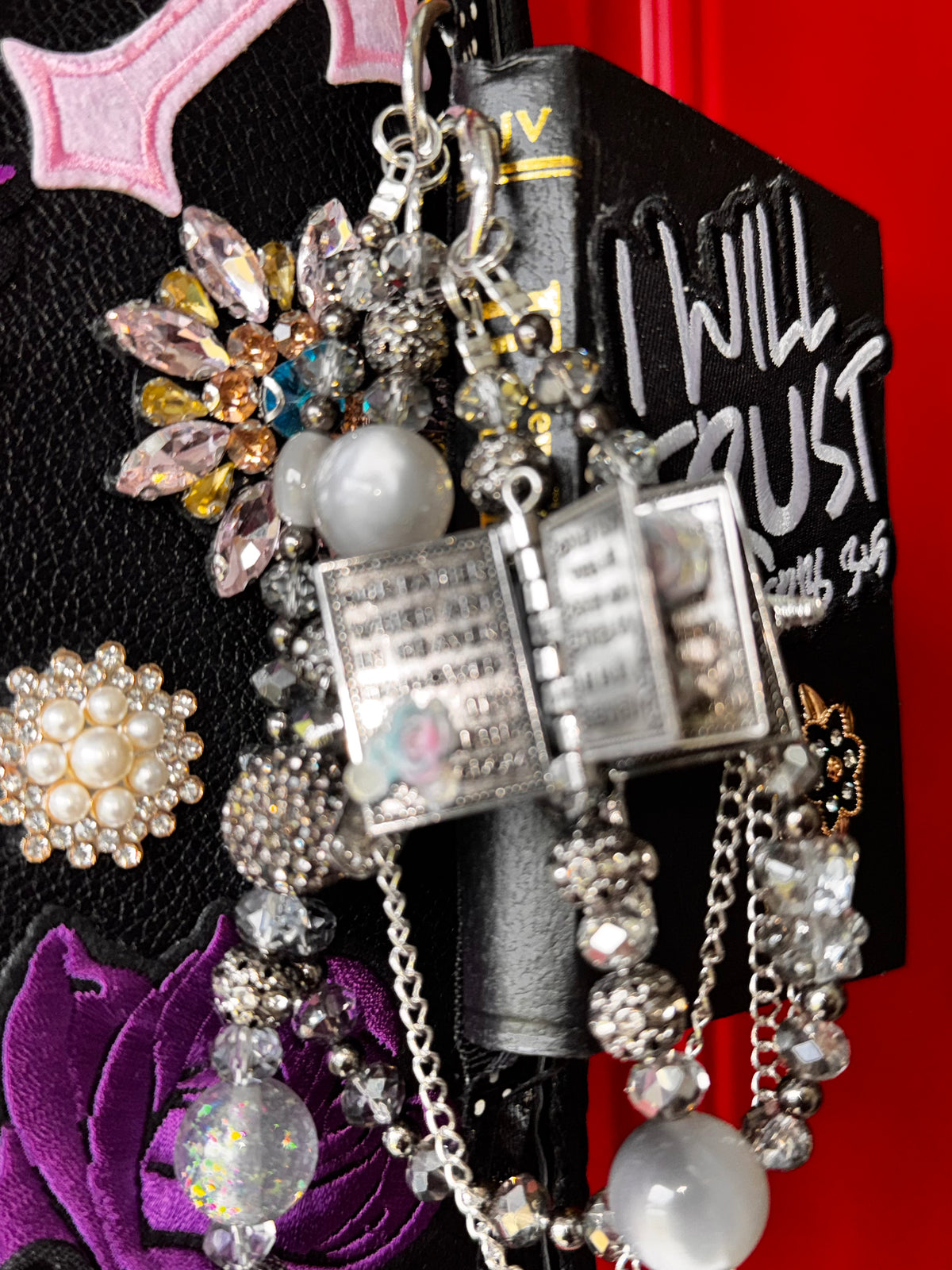 Anointed & Fashionably Set Apart